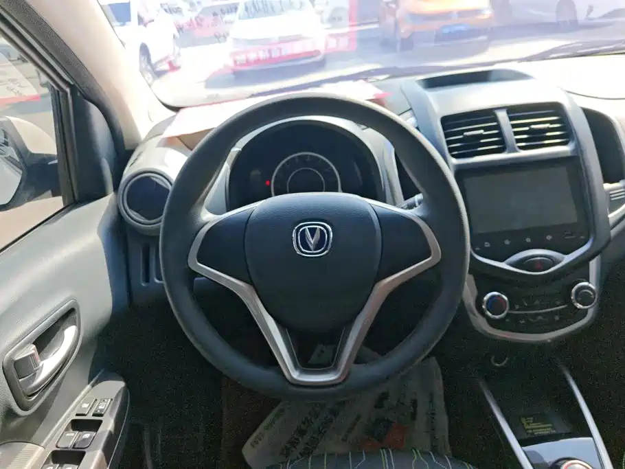 Changan Benben E-Star — миниатюра 15