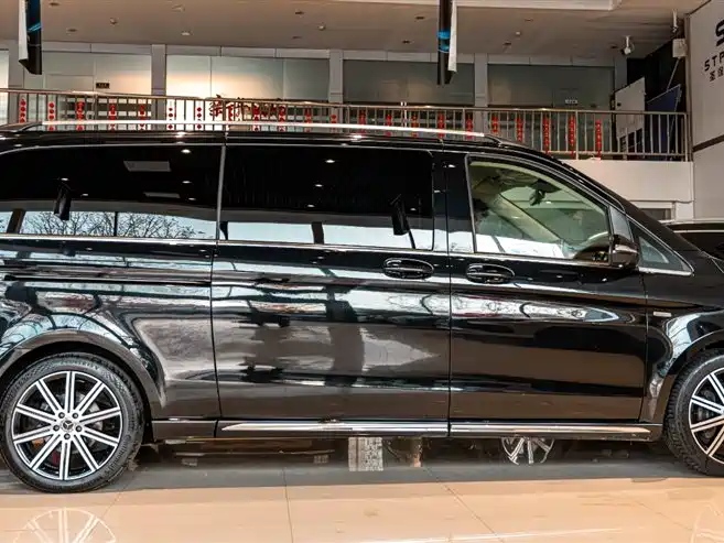 MERCEDES-BENZ V CLASS