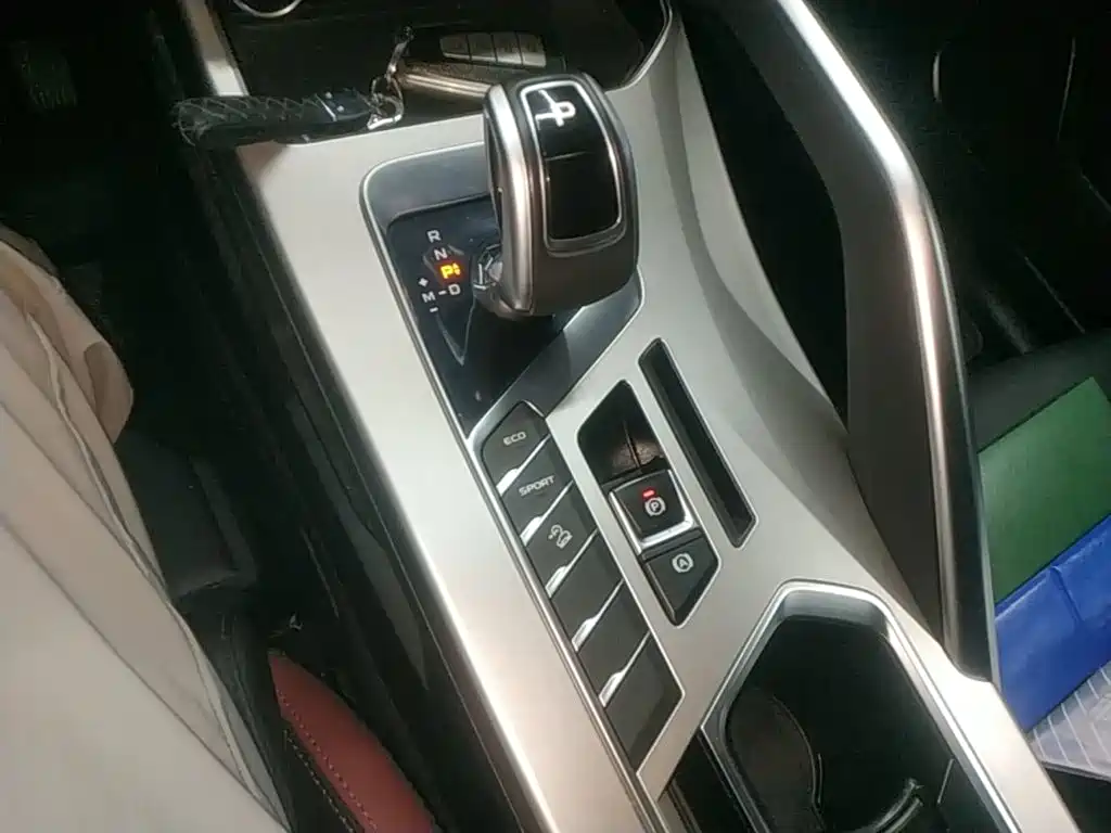 Geely Binyue — миниатюра 14
