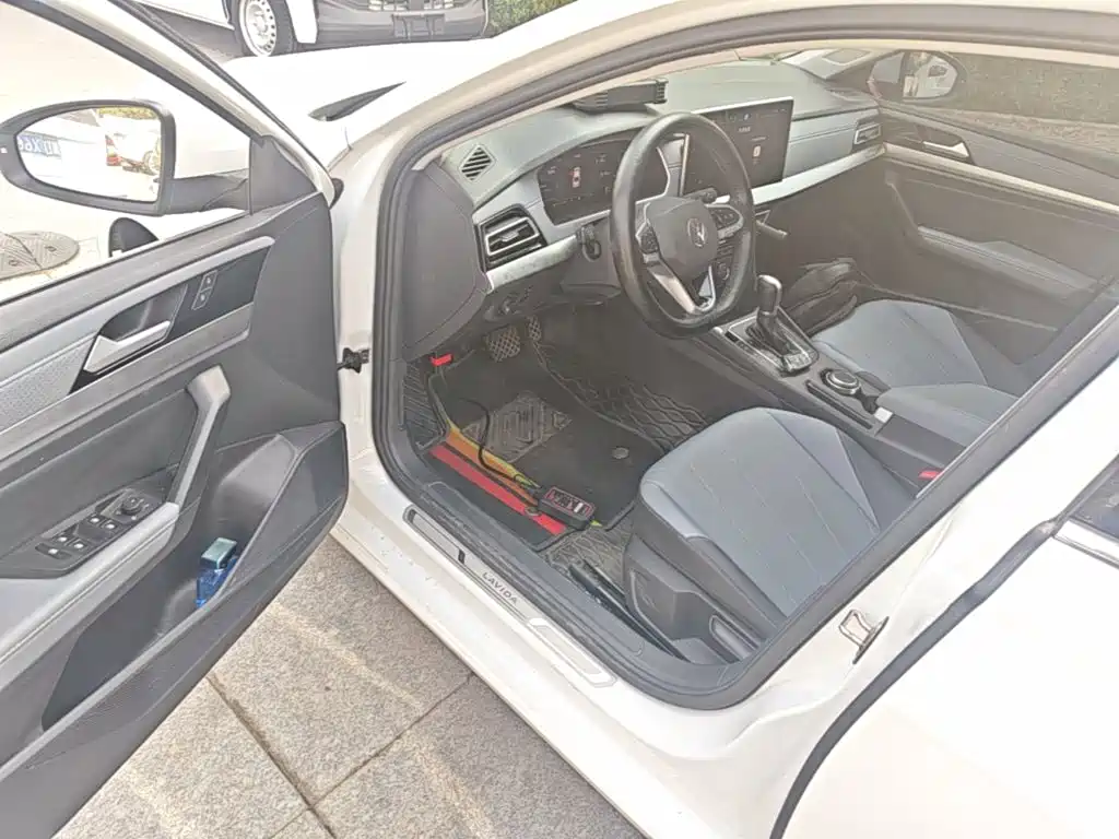 Volkswagen Lavida — миниатюра 16