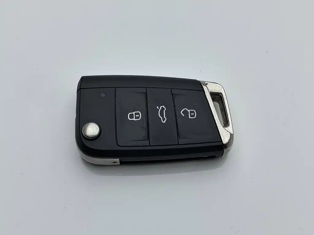 Volkswagen Tiguan L — миниатюра 19