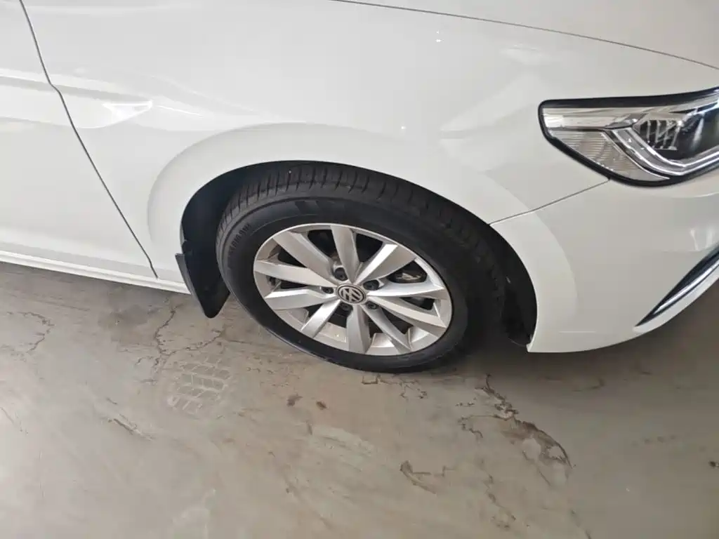 Volkswagen Bora — миниатюра 23