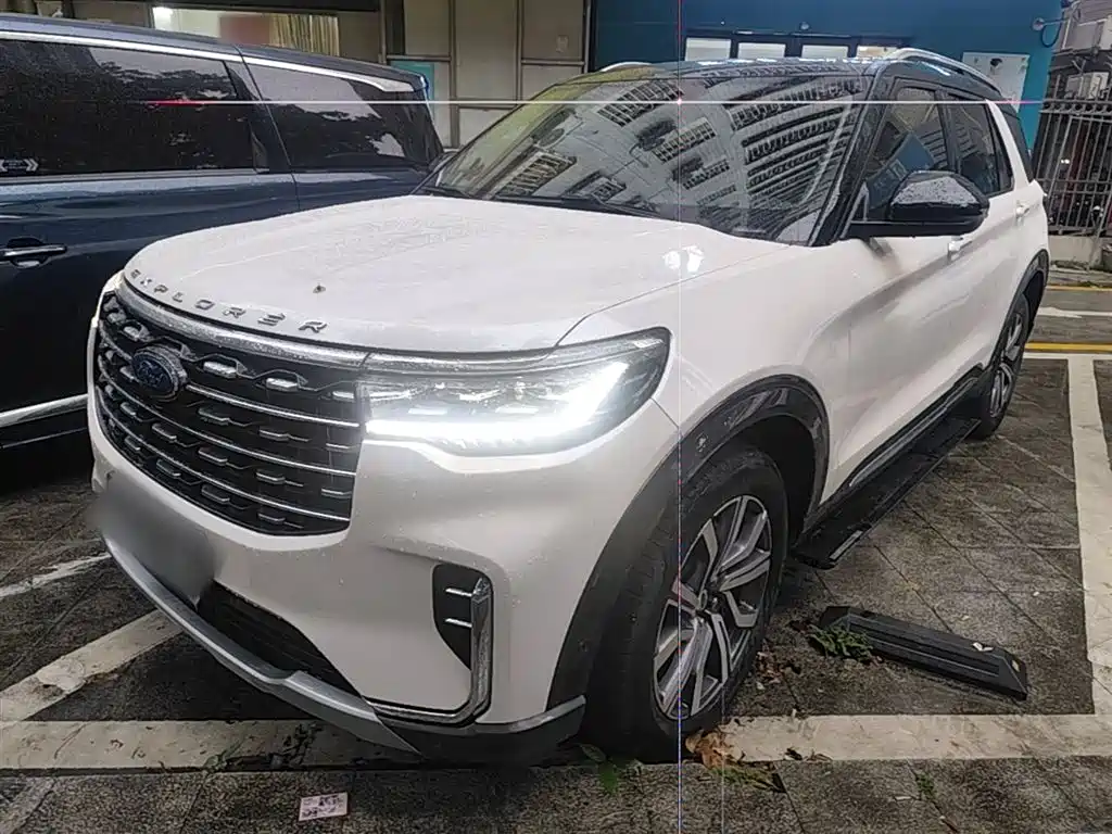Ford Explorer 2023