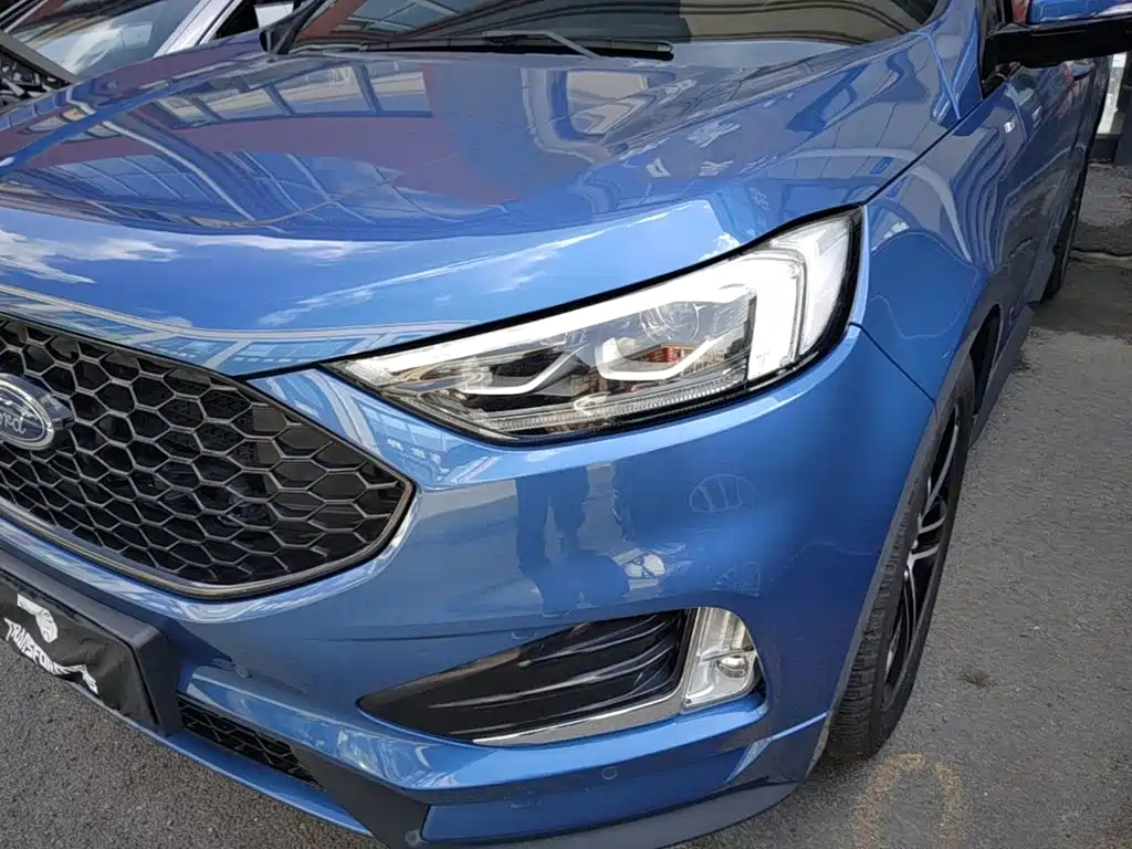 Ford Edge — миниатюра 24