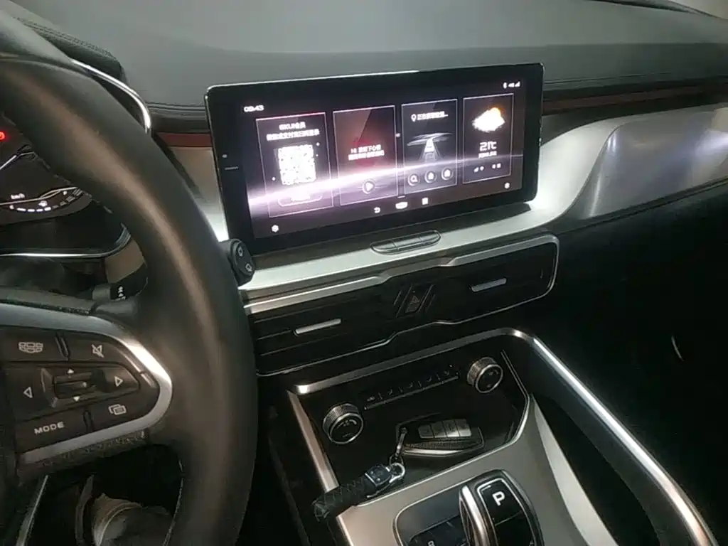 Geely Binyue — миниатюра 13