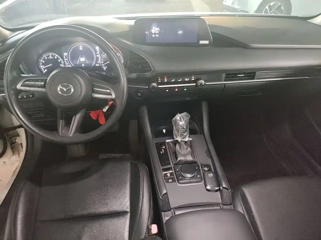 Mazda 3 Axela — миниатюра 11
