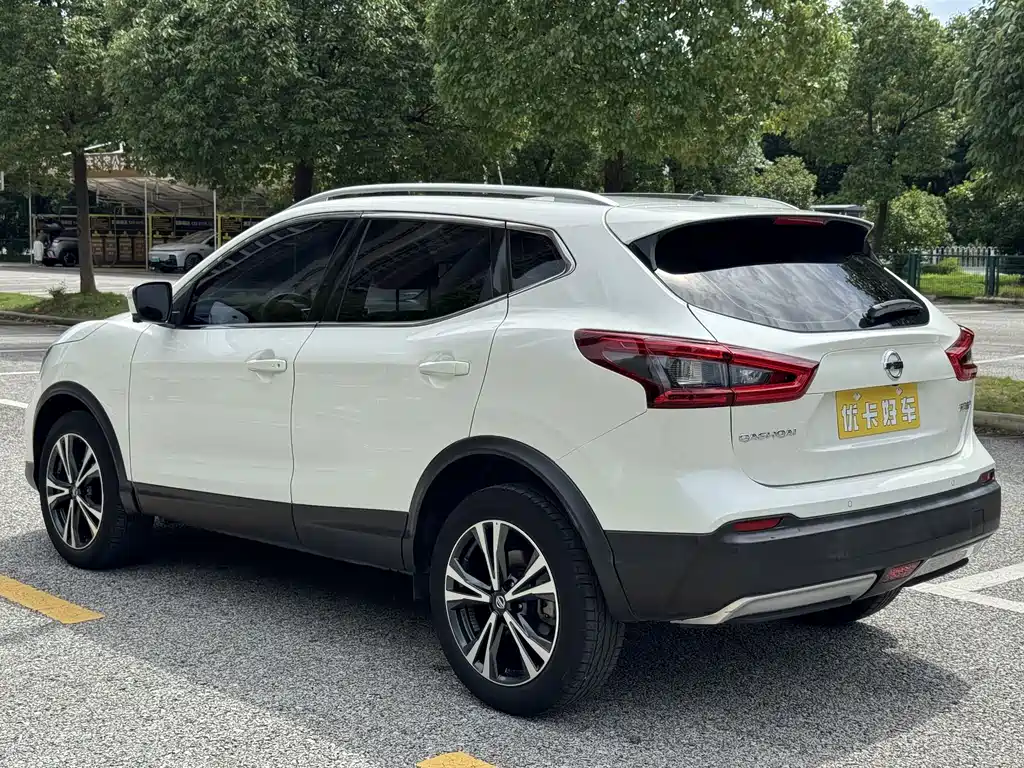 Nissan Qashqai — миниатюра 6
