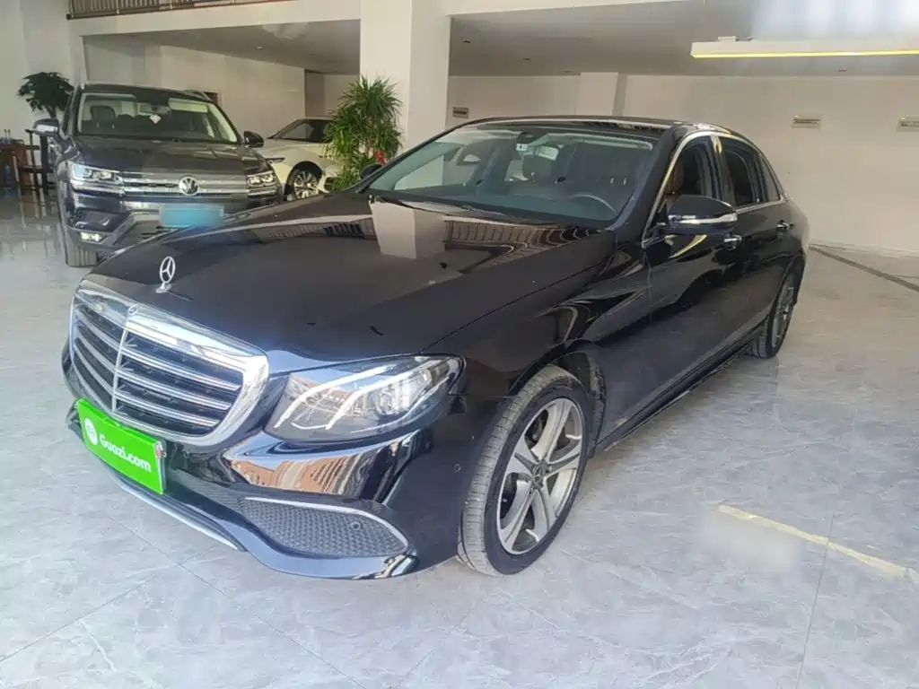 Mercedes-Benz E-Class — миниатюра 2