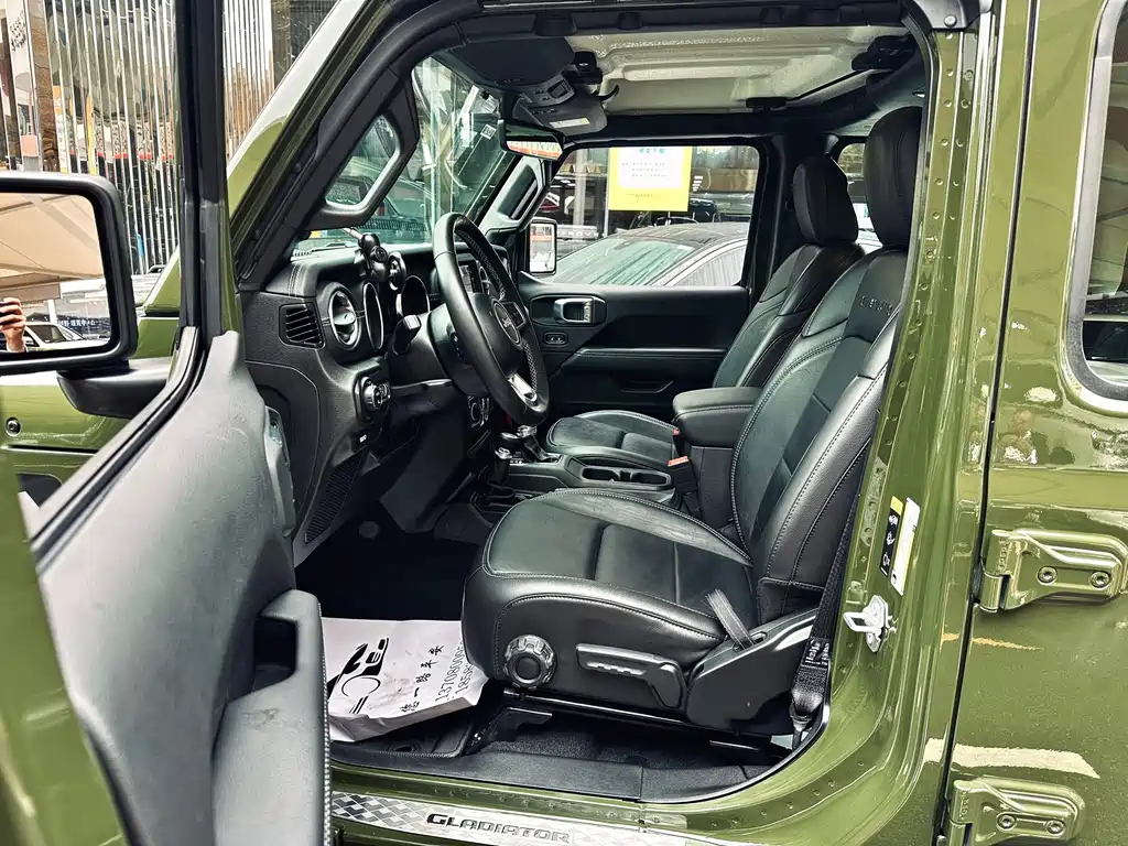 Jeep Gladiator — миниатюра 5