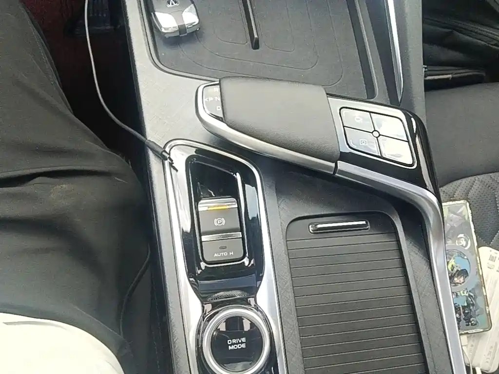 Changan UNI-T — миниатюра 14