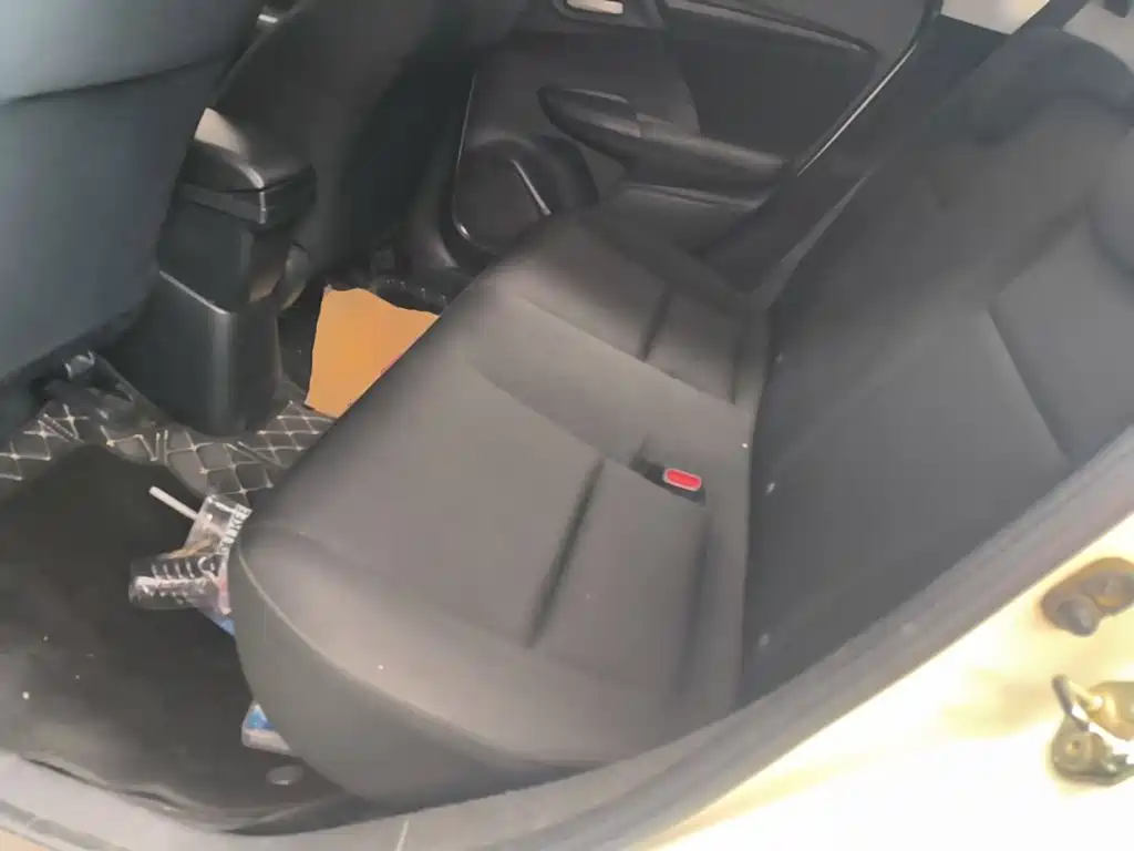 Honda Fit — миниатюра 17