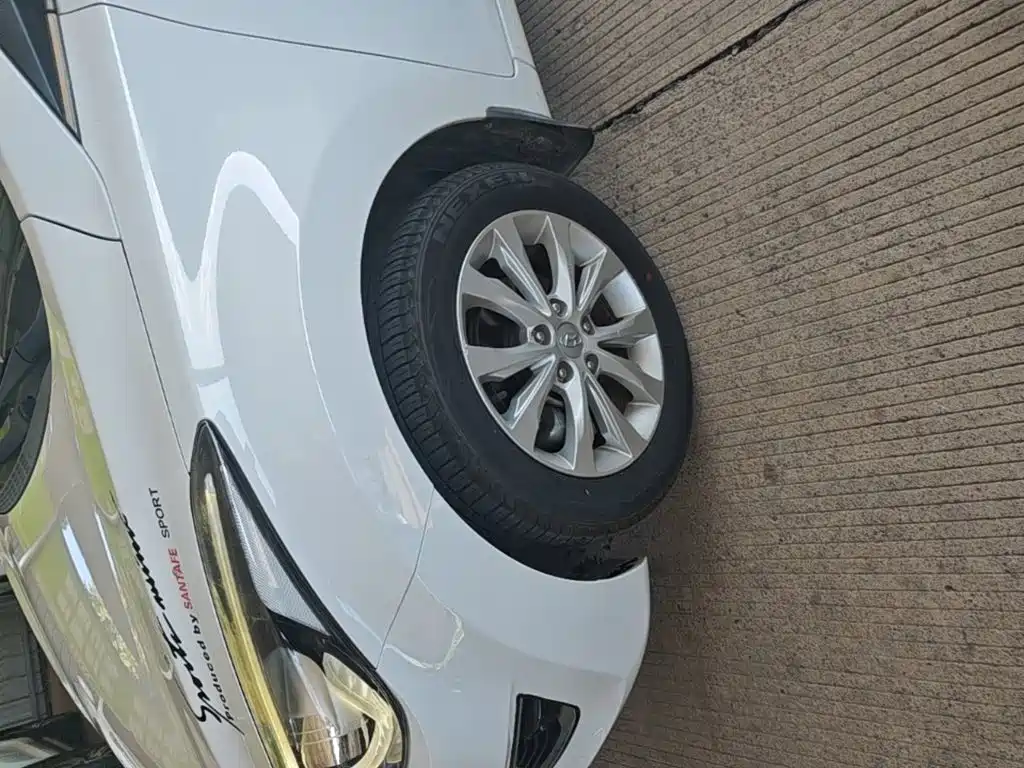 Hyundai Elantra Langdong — миниатюра 23