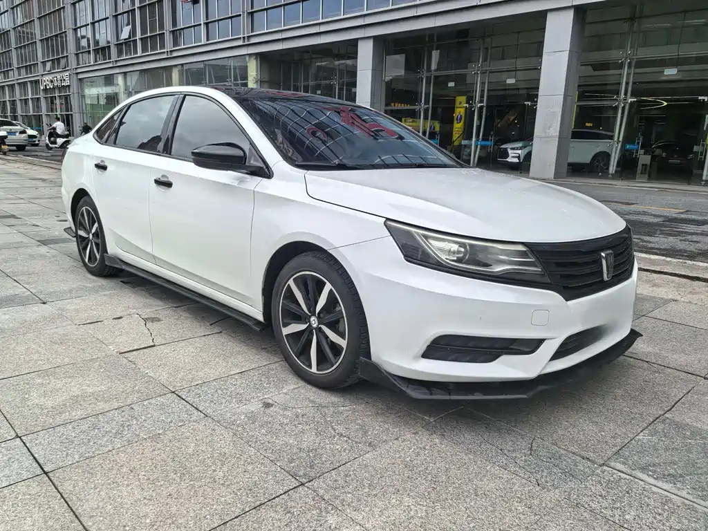 Roewe Roewe i6 Classic — миниатюра 3