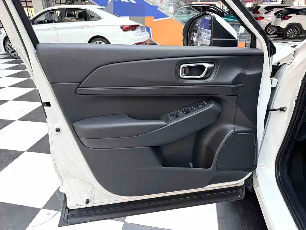 Honda Vezel — миниатюра 7