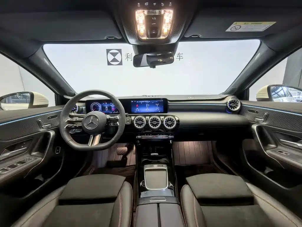 Mercedes-Benz A-Class — миниатюра 11