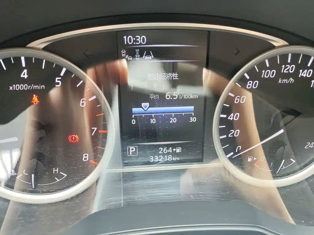 Nissan Tiida — миниатюра 12