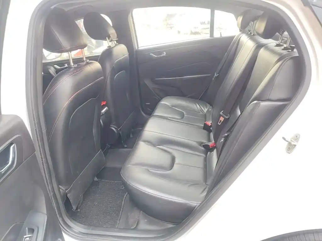 Chery Arrizo 5 — миниатюра 17