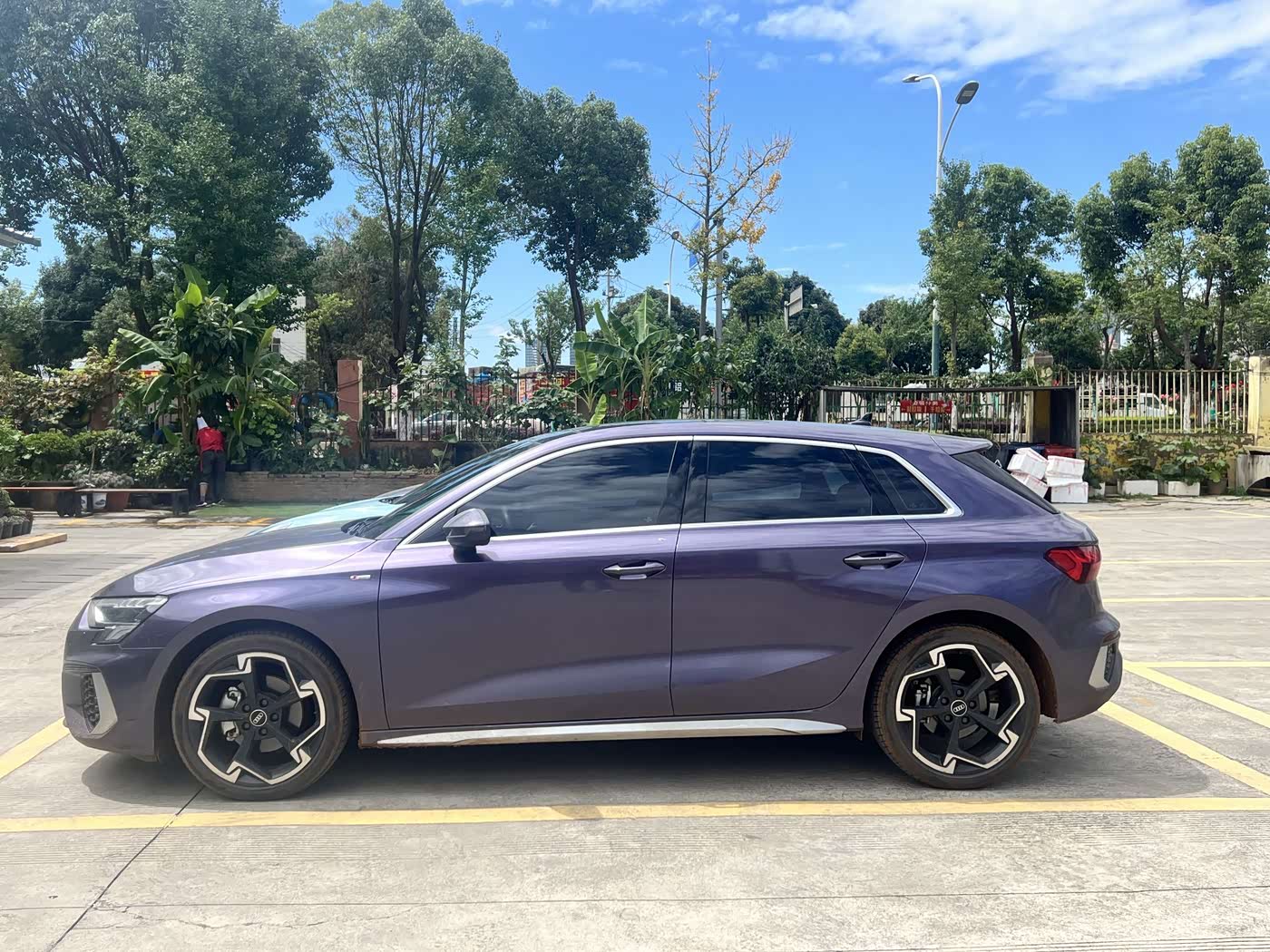 Audi A3 1.4 л 2024 г. Белый, пробег 13000 км