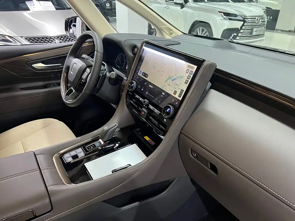 Toyota Vellfire — фотографии объявления, Фото 27