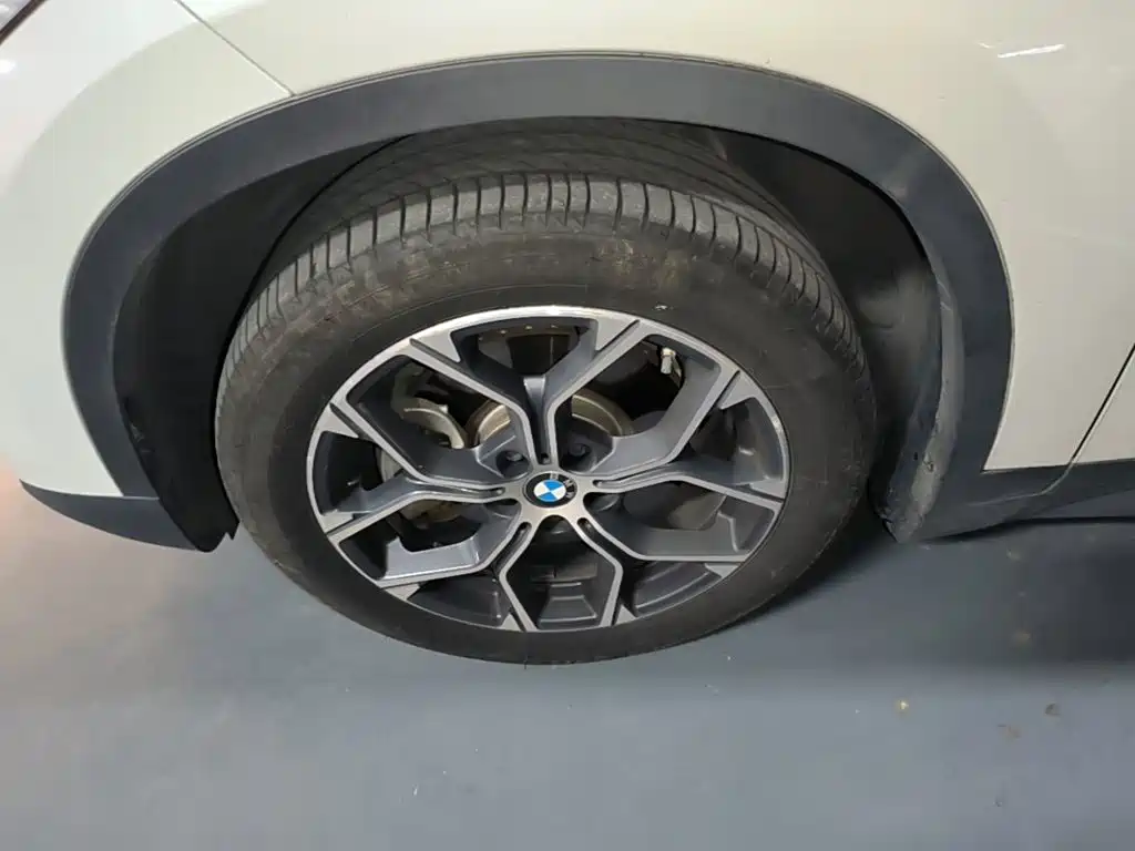 BMW X1 — миниатюра 23