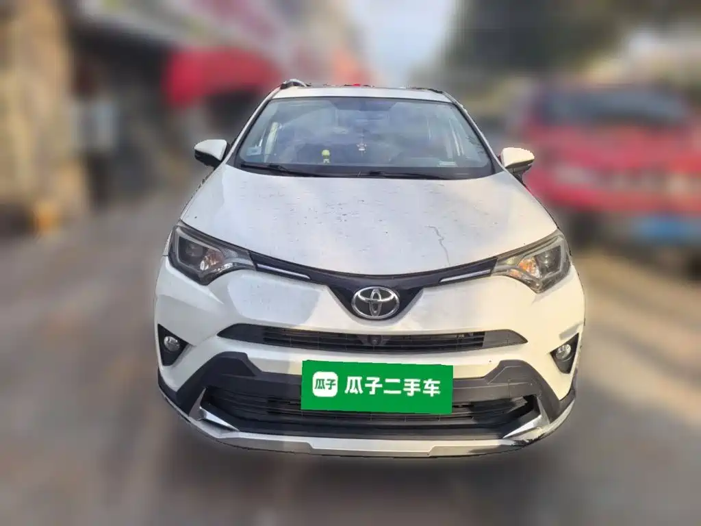 Toyota RAV4 — миниатюра 2