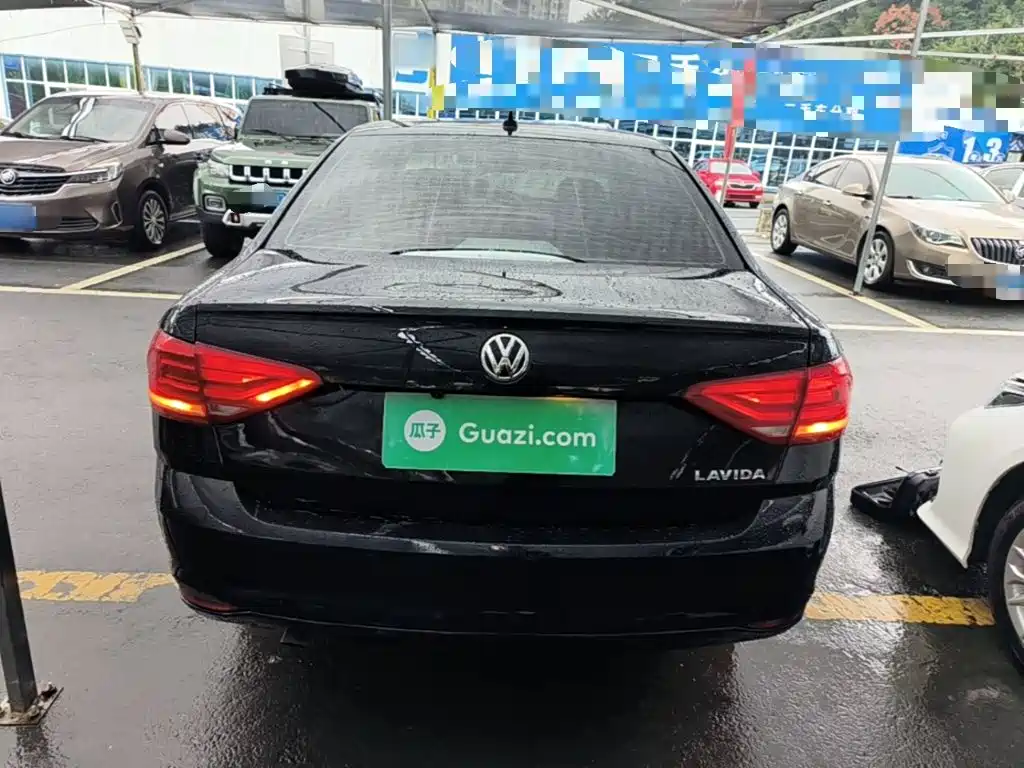 Volkswagen Lavida — миниатюра 6