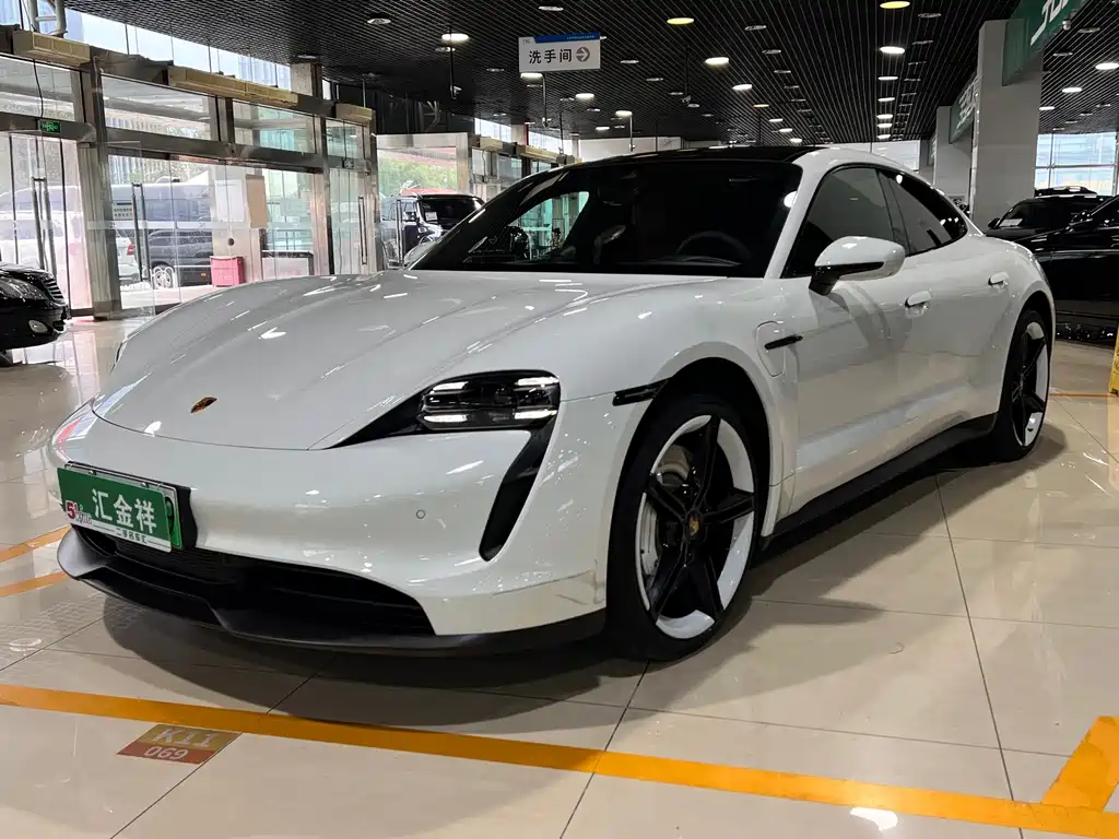 Porsche Taycan — миниатюра 2