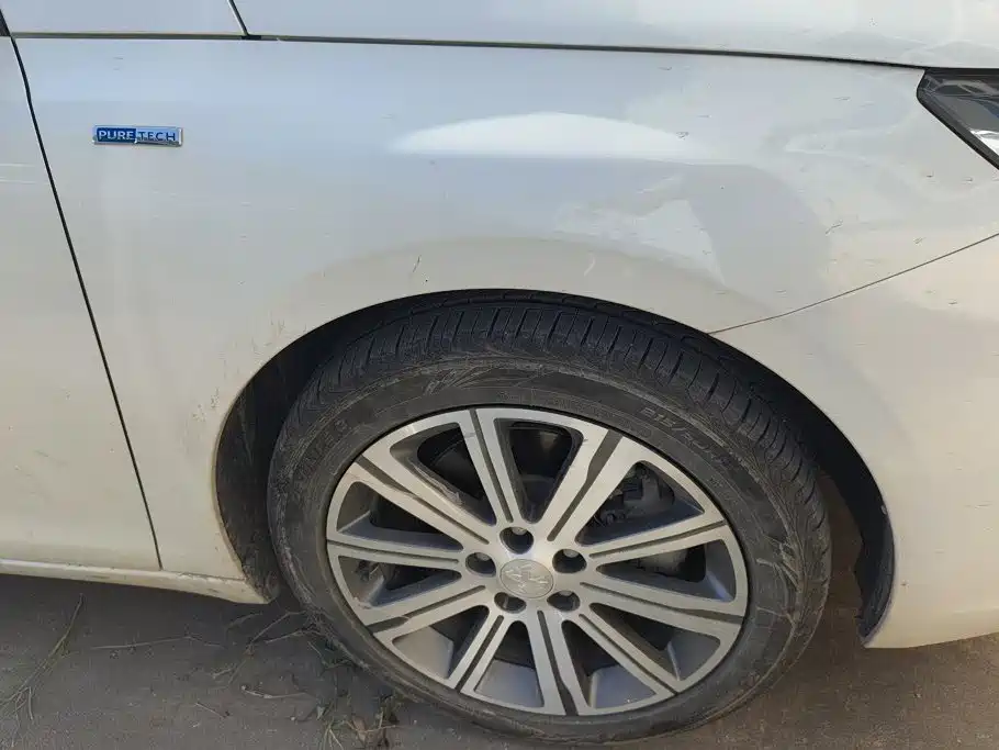 Peugeot 408 — миниатюра 6