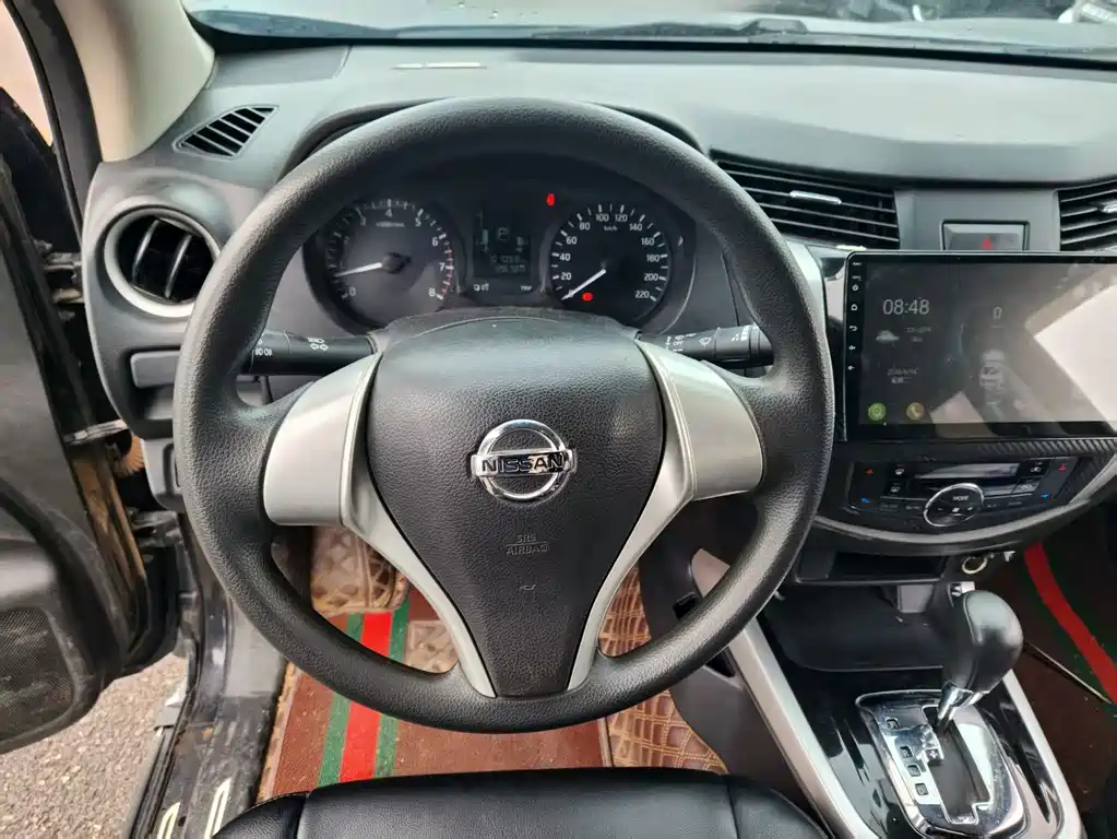 Nissan Navara — миниатюра 10