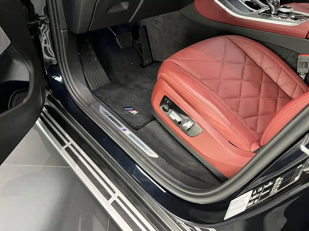 BMW X5 — миниатюра 12