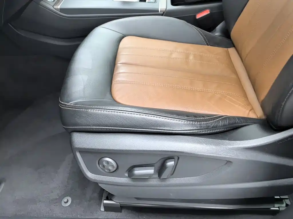 Audi Q5L — миниатюра 20