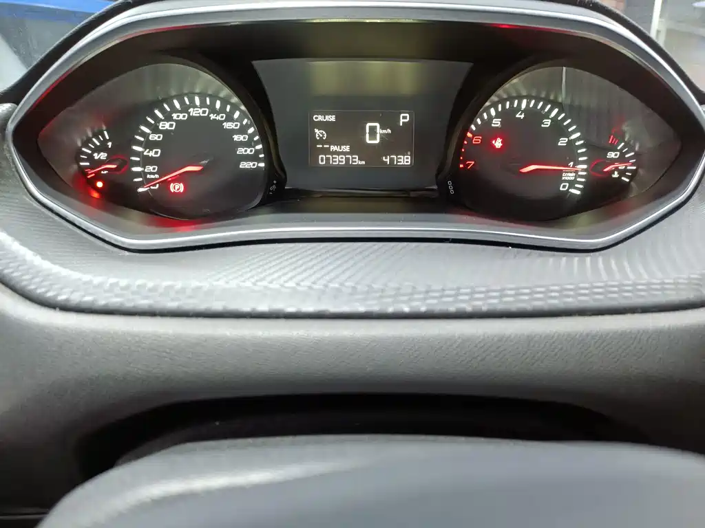 Peugeot 308 — миниатюра 13