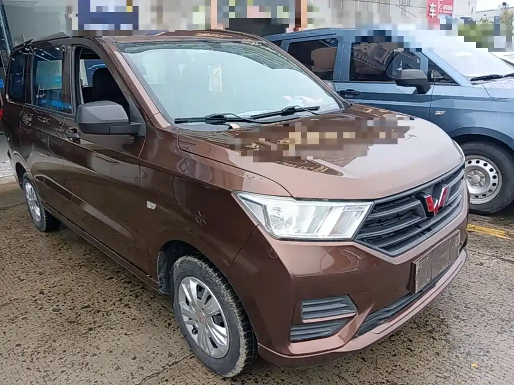 Wuling Hongguang — миниатюра 4