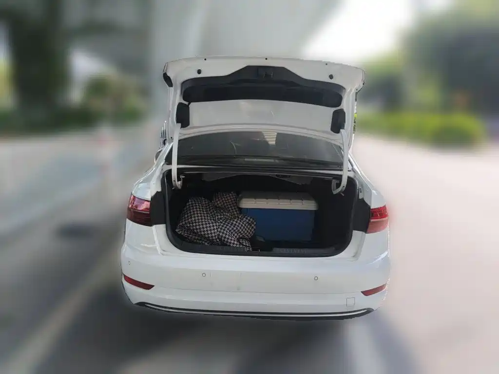 Volkswagen Sagitar — миниатюра 20