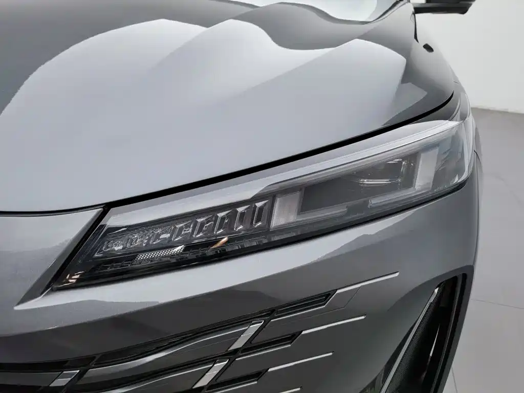 Changan Eado — миниатюра 7