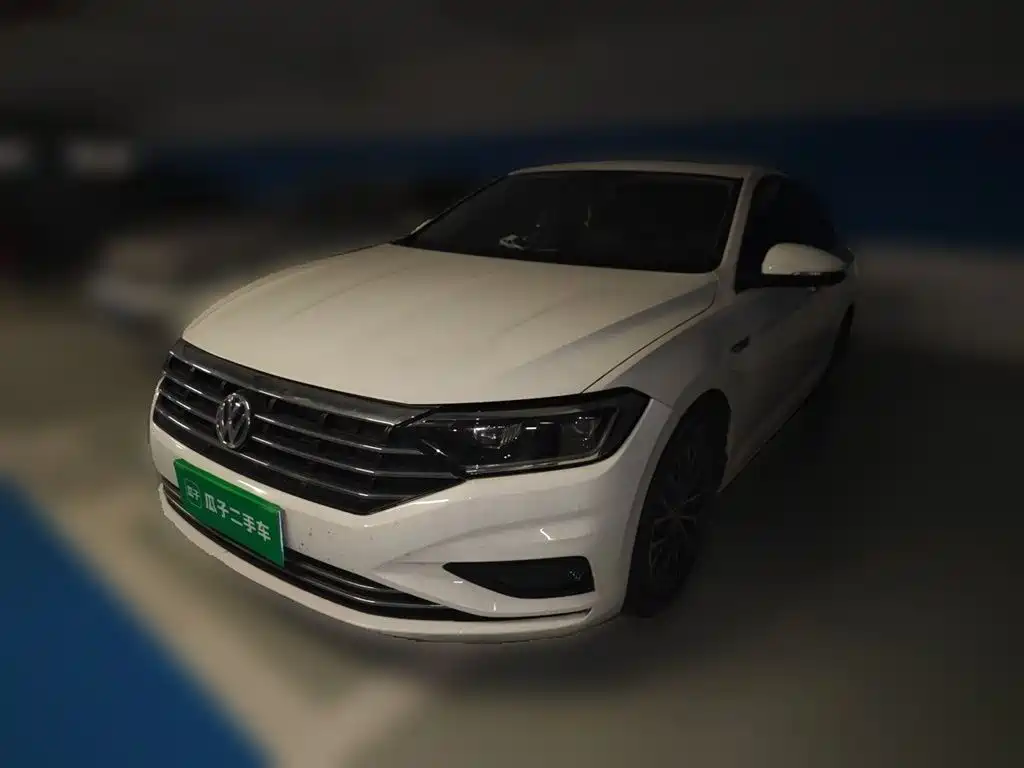 Volkswagen Sagitar 2020