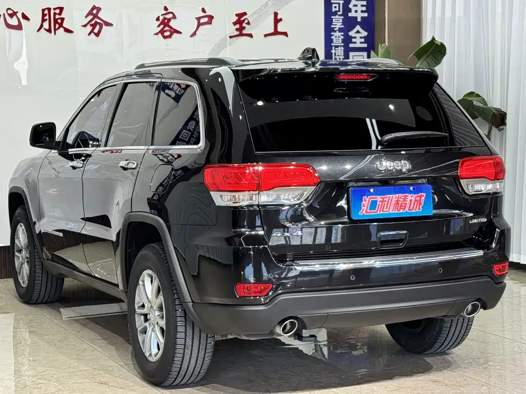 Jeep Grand Cherokee (Import) — миниатюра 6