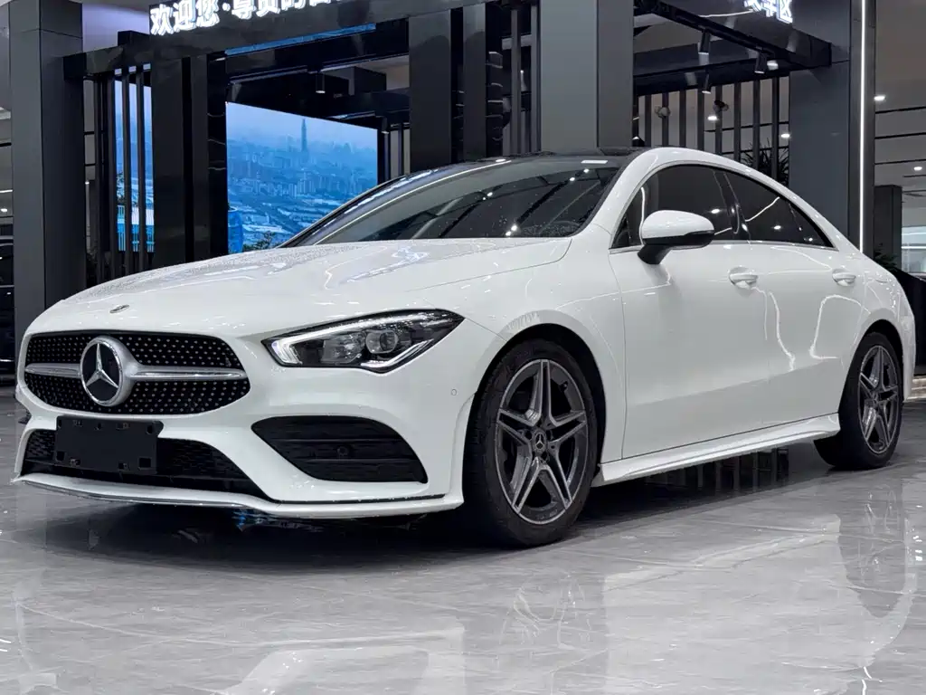 MERCEDES-BENZ CLA