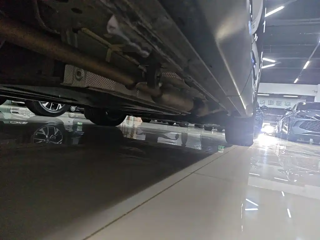 BYD PLUS New Energy — миниатюра 21