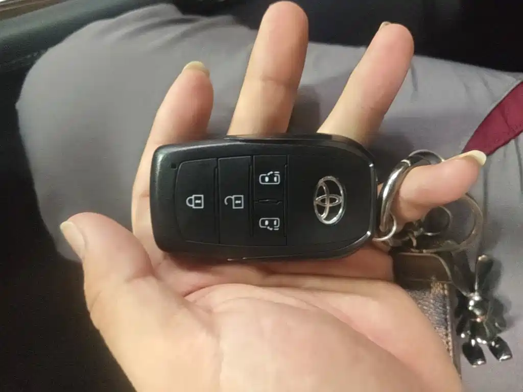 Toyota Sienna — миниатюра 9