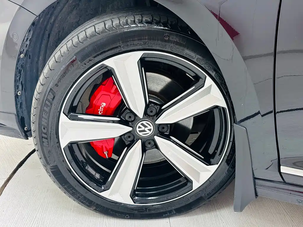 Volkswagen Passat — миниатюра 21
