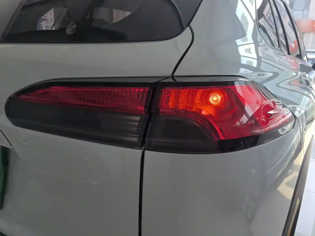 Toyota Frontlander — миниатюра 8
