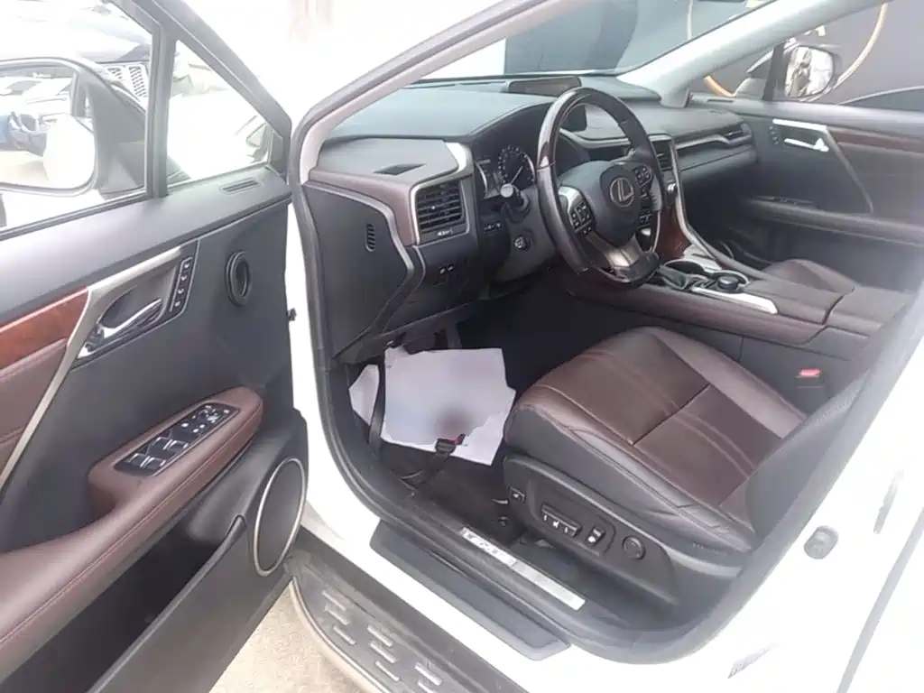 Lexus RX — миниатюра 12