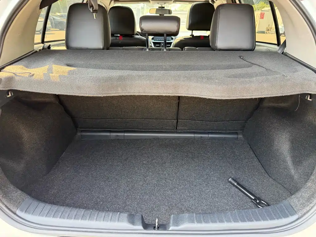 Toyota Yaris L — миниатюра 15