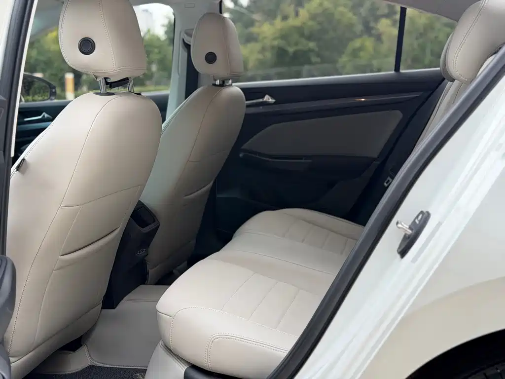 Volkswagen Bora — миниатюра 10