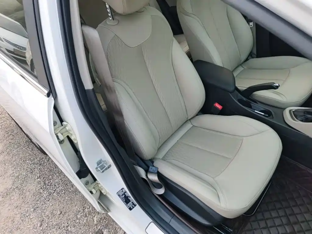 Buick Excelle — миниатюра 25