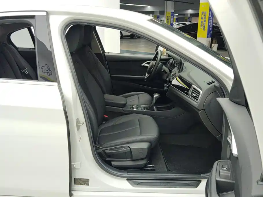 BMW 1 Series — миниатюра 8