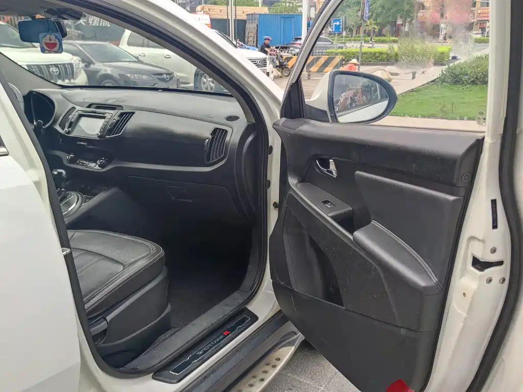 Kia Sportage — миниатюра 14