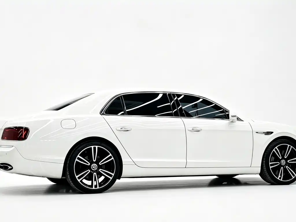 Bentley Flying Spur — миниатюра 8