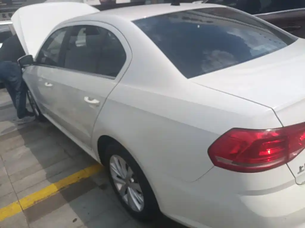 Volkswagen Lavida — миниатюра 5